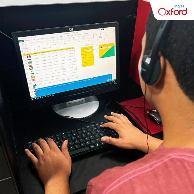 Invista em você! Um curso de informática é a chave para abrir novas portas e oportunidades. Domine as ferramentas do futuro e esteja sempre à frente!  📲Quer saber mais? Clique no link da BIO.  #inglêsformal #inglêsinformal #diferenças #cursodeinglês #ensino #aprendizado #cursosoxford #dicasdeestudo #rotinadeestudo #sulfluminense #peninhamkt